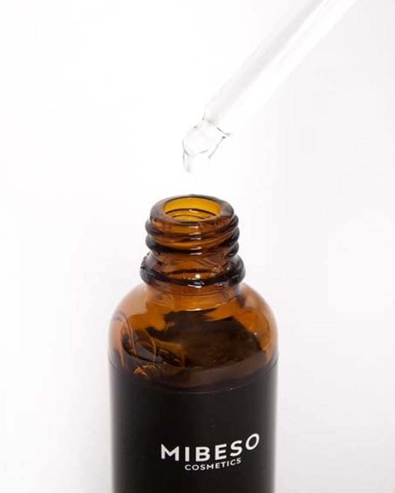 Serum De Noche Facial. Serum Facial Con Ácido Hialurónico. Serum Facial Noche Mujer. Vegano.
