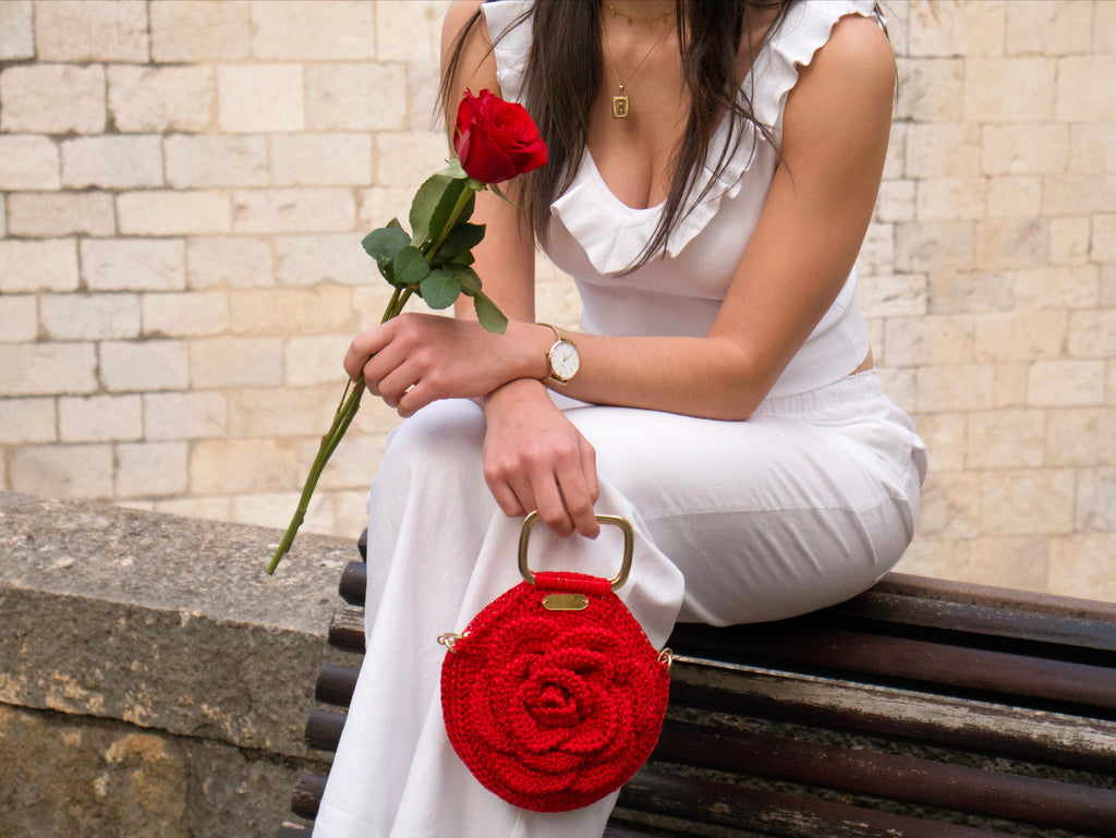 Rosa Petita - Bolso de ganchillo con forma de flor – hecho a mano con encanto artesanal