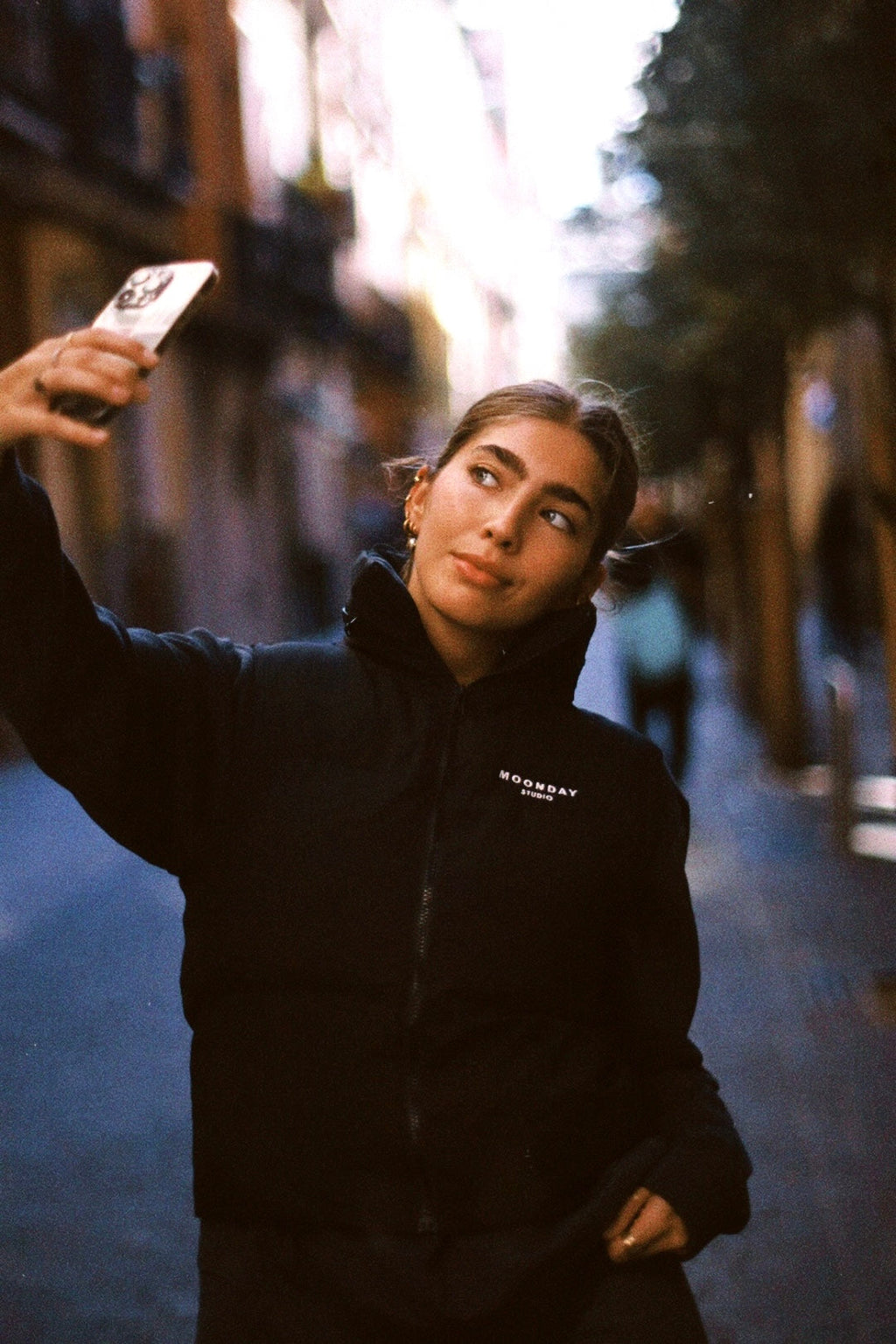 Chaleco Studio 04 – estilo moderno y confort diario 🖤