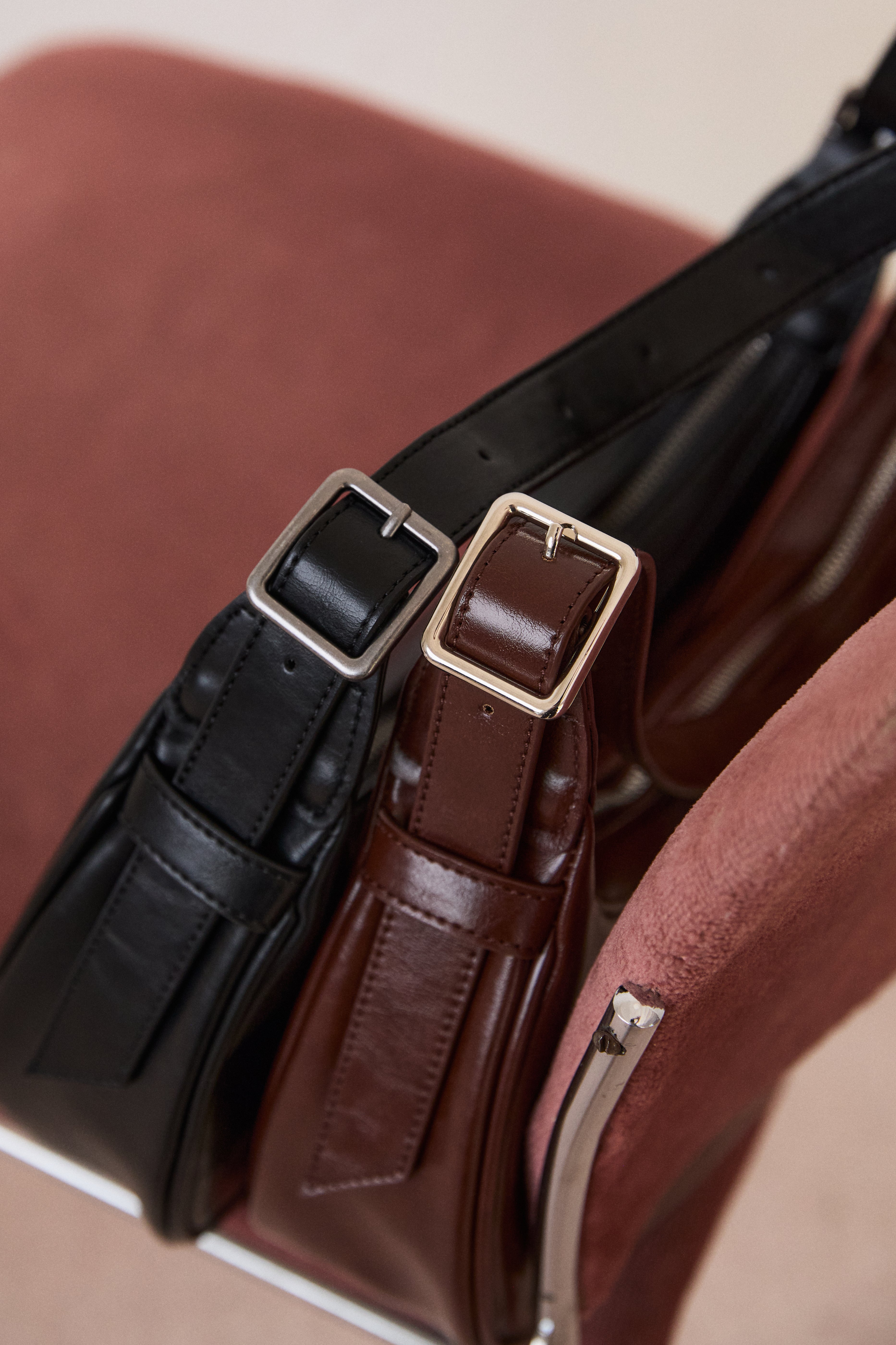 Bolso de hombro efecto craquelado color chocolate 🤎